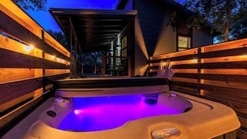 Cottage, letti multipli, idromassaggio, vista fiume (3565 Morris Rnch Cmb) | Vista dalla camera