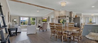 Rivers Edge Cottages With Hot Tub