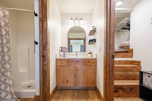 Doccia, asciugacapelli, asciugamani