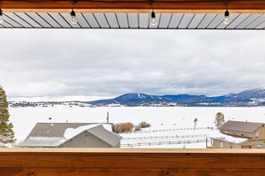 Interior - Ski Season is here! Ski, Ice Fish, Snowmobile at Georgetown Lake (Anaconda)