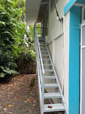 Exterior detail - Merkaba - Studio Apartment (Limon Province)