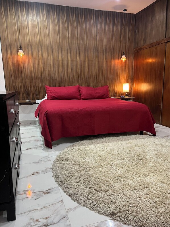 2 Schlafzimmer, Bügeleisen/Bügelbrett, kostenloses WLAN, Bettwäsche