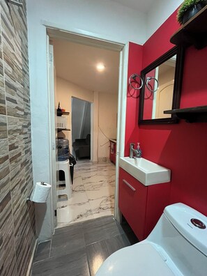 Dusche, Handtücher, Seife, Shampoo