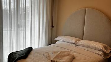 1 Schlafzimmer, BĂŒgeleisen/BĂŒgelbrett, kostenloses WLAN, BettwĂ€sche