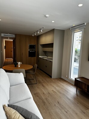 Smart TV, ping pong