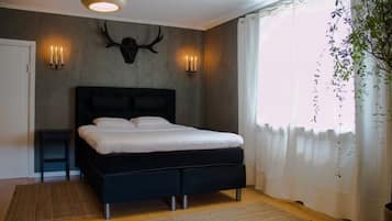 5 makuuhuonetta, silitysrauta/-lauta, Wi-Fi, vuodevaatteet