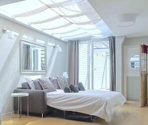 4 chambres, coffres-forts dans les chambres, fer et planche Ă repasser
