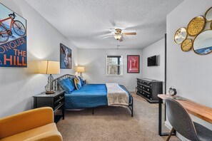 2 chambres, bureau, fer et planche à repasser, Wi-Fi gratuit