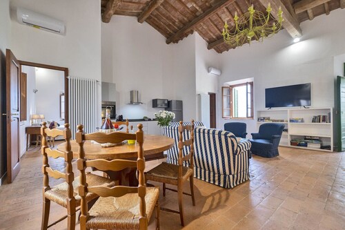 Megognano Estate - Olivaia Apartment