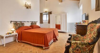 Megognano Estate - Carpentry Apartment