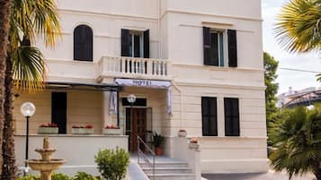 واجهة المنشأة