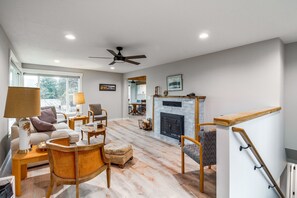 TV, fireplace, DVD player