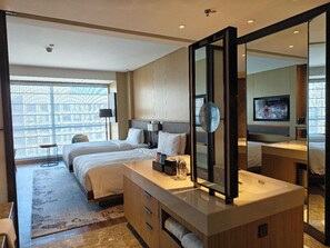 Couette en duvet d'oie, minibar, coffres-forts dans les chambres, bureau