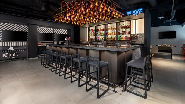 酒吧（店内）