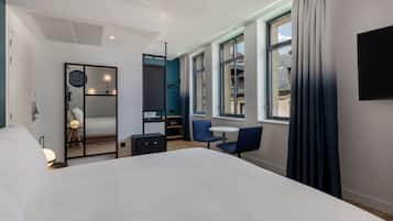 Premium bedding, minibar, in-room safe, desk