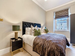 4 bedrooms, free WiFi, bed sheets