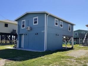 Exterior - Comfy Coastal Cottage One (Surfside Beach)