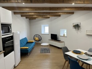 Living area - Maison Charmante au Cœur de Lauvergne Pour 4/6 Pers (Brassac-les-Mines)
