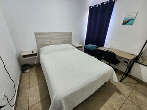 2 chambres, bureau, fer et planche à repasser, Wi-Fi gratuit