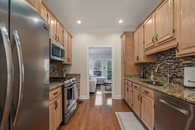 Luxury 3-bedroom townhome in delightful Vestavia Hills 