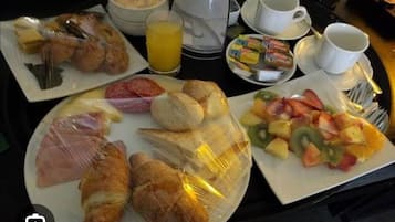 Breakfast meal