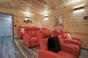 Interior - Pink Pines by Avantstay Luxury Aesthetic Dream Home, Indoor Pool, Hot Tub (Sevierville)