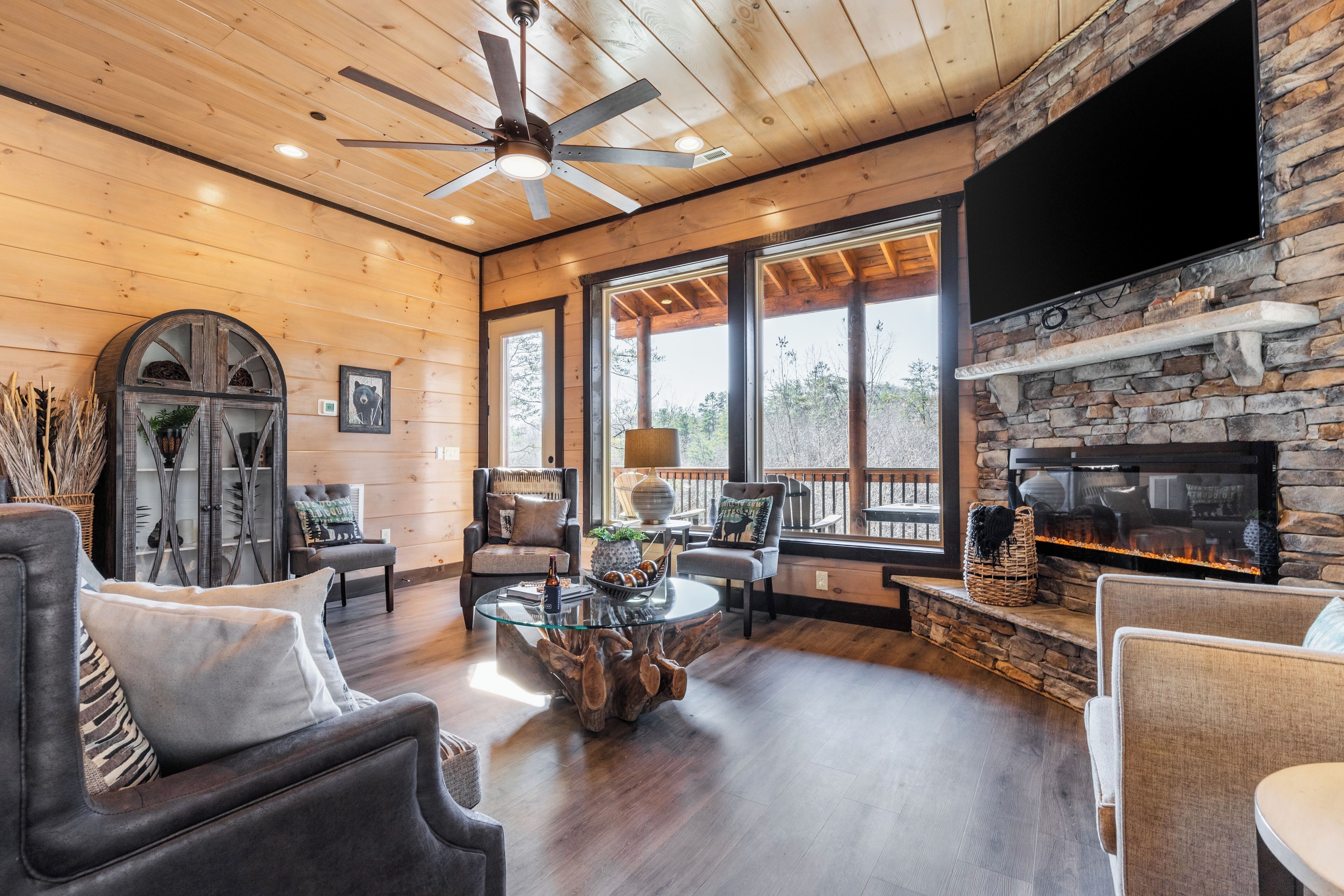 Sleeps 18 Luxury Lodge w/ Indoor Pool, Theater, Hot Tub, Game Room