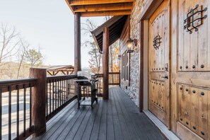 Interior - Elk Pass by Avantstay Luxurious Mountain Estate (Sevierville)
