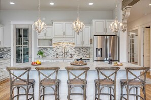 Interior - Cypress Breeze by Avantstay Stunning Home + Pool (Santa Rosa Beach)