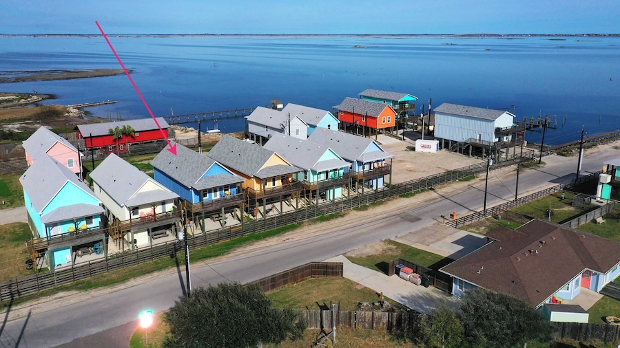 Bay Haven w/ Shared Boat Dock & Waterfront Pool Big Trout by Avantstay