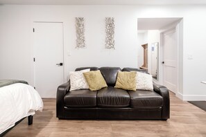 1 chambre, bureau, fer et planche à repasser, Wi-Fi gratuit