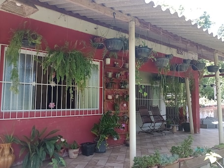 Terrace/patio. Pousada do Kael