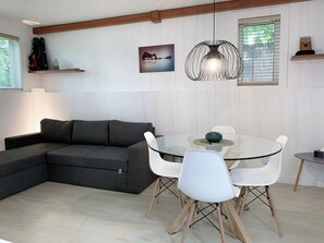 Dining - Condo En Quatre Temps (Beaupré)