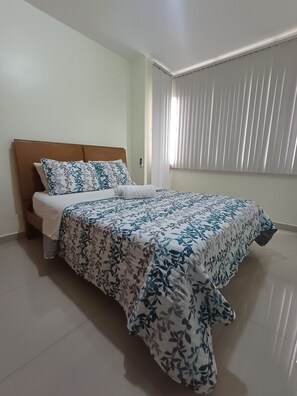 3 soverom, strykejern/-brett, wi-fi og sengetøy