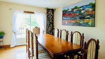 Luxury Villa | In-room dining