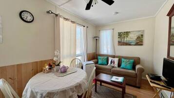 Casa de campo econômica | Área de estar