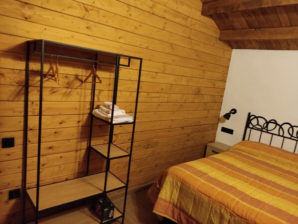 Room - El Freginal (Olocau del Rey)