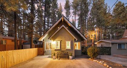 Robinhood's Retreat- walk2go karts- EVcharger- AC-minutes to resorts-dogs ok
