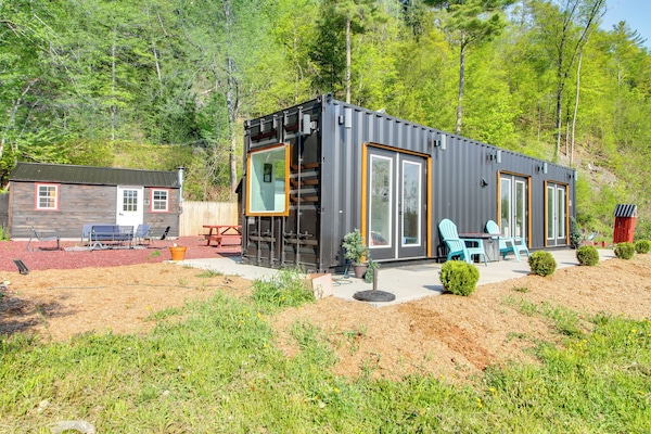 Castleton Vacation Rental | 5BR | 2.5BA | 1,700 Sq Ft