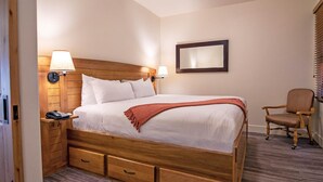 1 bedroom, iron/ironing board, internet, bed sheets