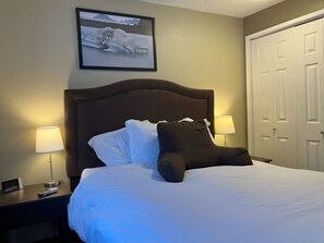 1 dormitori, planxa i posts de planxar, wifi gratuïta i roba de llit 