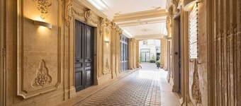 le Pavillon Ponthieu - Champs-Élysées - A House in Paris - Air Conditioning