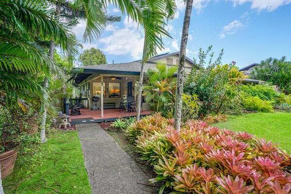 Exterior - Ground Level Condo Near the Pool! (Princeville)