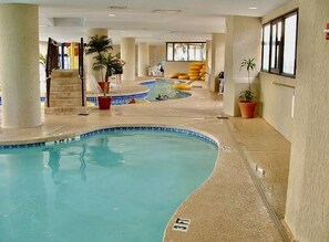 Piscine couverte, piscine extérieure