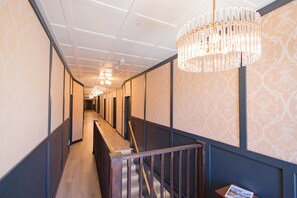 Hallway - Speakeasy Suites  (Nevada City)