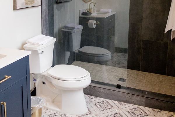 Family Double Room, 2 Bedrooms, City View | Bathroom