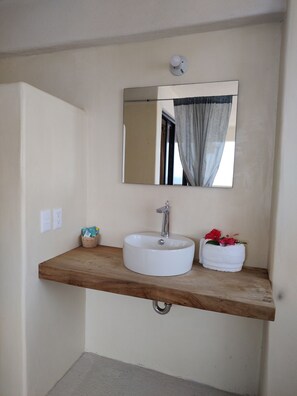 Family Villa, 1 Bedroom, Ocean View | Bathroom