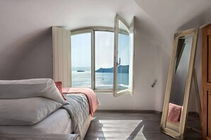 1 bedroom, in-room safe, free WiFi, bed sheets