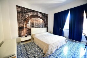 5 habitaciones, tabla de planchar con plancha, wifi y ropa de cama 