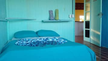 House | 3 bedrooms, free WiFi, bed sheets
